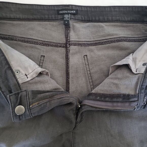 Eileen Fisher SIZE 14 Black Wash Straight Leg Organic Cotton Stretch Denim Jeans - Picture 2 of 10